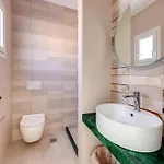 Armenaki