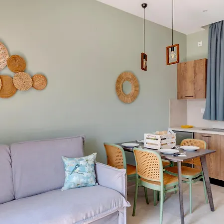 Apartment Armenaki *